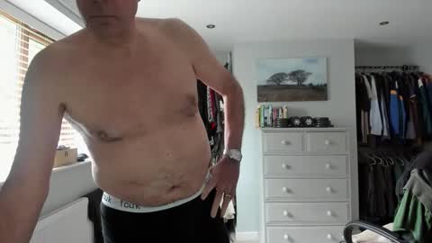 Snapshot of marriedhunguk chatting on 05/20/26, 04:57 JOHN online show from 05/20/26, 04:57