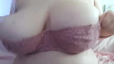 Snapshot of marrscene chatting on 04/28/26, 03:17 marrscene online show from 04/28/26, 03:17