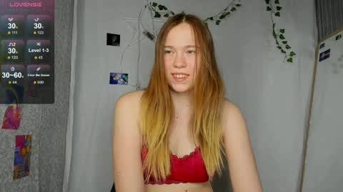 Snapshot of marryjanes chatting on 04/08/26, 05:57 marryjanes online show from 04/08/26, 05:57