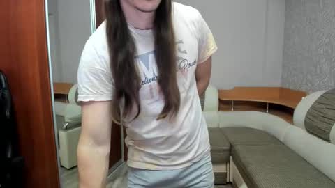 Snapshot of marryplz chatting on 10/23/25, 09:24 Alan online show from 10/23/25, 09:24