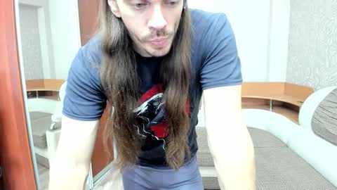 Snapshot of marryplz chatting on 11/11/25, 06:02 Alan online show from 11/11/25, 06:02