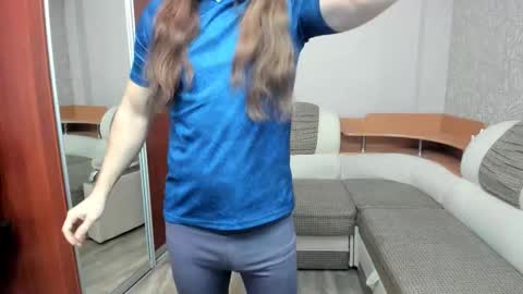 Snapshot of marryplz chatting on 12/03/25, 08:23 Alan online show from 12/03/25, 08:23