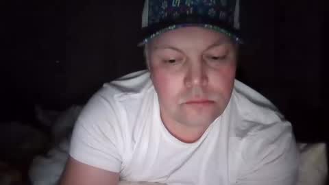 Snapshot of mars0481 chatting on 12/10/24, 03:20 mars0481 online show from 12/10/24, 03:20