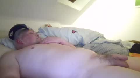 Snapshot of mars0481 chatting on 12/20/24, 08:01 mars0481 online show from 12/20/24, 08:01