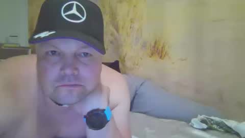 Snapshot of mars0481 chatting on 09/17/25, 06:31 mars0481 online show from 09/17/25, 06:31