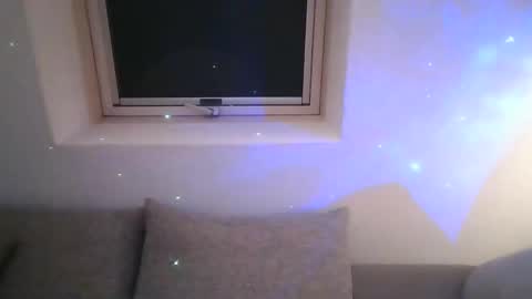 Snapshot of mars0481 chatting on 10/06/25, 04:54 mars0481 online show from 10/06/25, 04:54