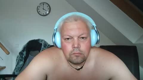 mars0481 online show from 05/31/26, 02:02