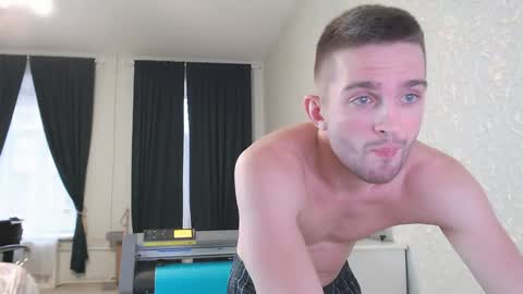 Snapshot of marselle_looker chatting on 01/24/25, 11:04 Marselle online show from 01/24/25, 11:04