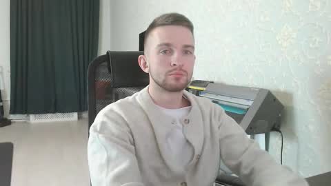 Snapshot of marselle_looker chatting on 11/14/25, 10:29 Marselle online show from 11/14/25, 10:29