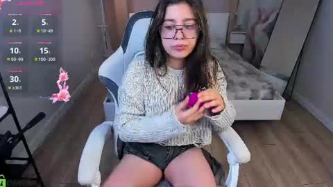 Snapshot of marsha_morris chatting on 08/09/26, 01:07 Trisha online show from 08/09/26, 01:07