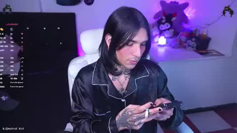 Snapshot of marshall_cazher chatting on 07/17/26, 05:58 marshall online show from 07/17/26, 05:58