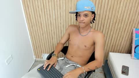 Snapshot of marshall_spencer chatting on 10/07/25, 01:30 MARSHALL online show from 10/07/25, 01:30