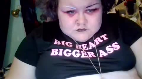 marshallmarx517 online show from 10/28/25, 01:31