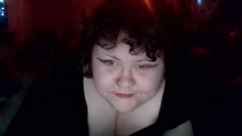 Snapshot of marshallmarx517 chatting on 01/06/26, 05:27 marshallmarx517 online show from 01/06/26, 05:27