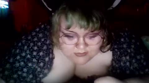 Snapshot of marshallmarx517 chatting on 04/28/26, 02:38 marshallmarx517 online show from 04/28/26, 02:38