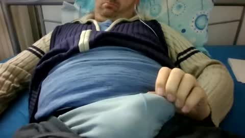 Snapshot of mart83_sllo chatting on 11/08/25, 01:00 Martin83 online show from 11/08/25, 01:00