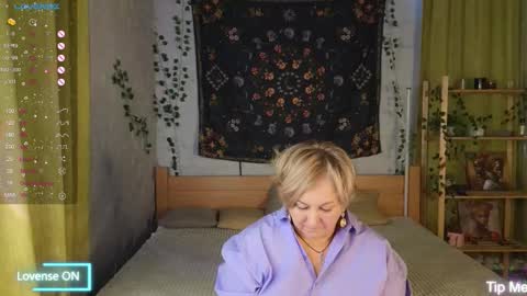 marta_wils online show from 10/18/25, 03:31