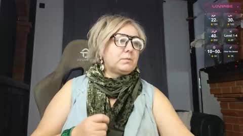 marta_wils online show from 10/21/25, 02:23