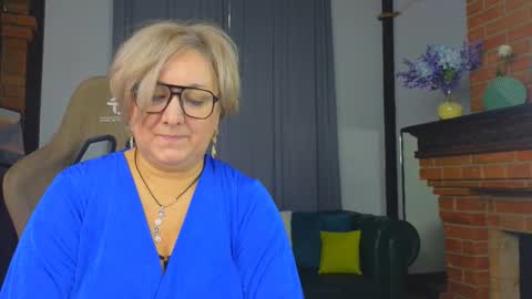 marta_wils online show from 11/13/25, 03:27