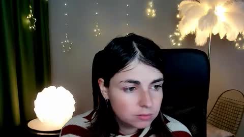 martaedams online show from 12/17/25, 06:19