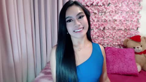 Snapshot of martha_fox chatting on 12/27/24, 12:34 DONT FORGET TO FOLLOW ME AND GIVE ME A THUMBS UP GUYS- martha online show from 12/27/24, 12:34
