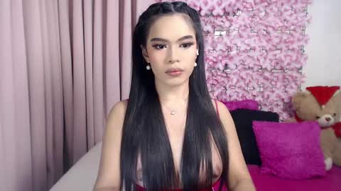 Snapshot of martha_fox chatting on 02/22/25, 03:01 DONT FORGET TO FOLLOW ME AND GIVE ME A THUMBS UP GUYS- martha online show from 02/22/25, 03:01