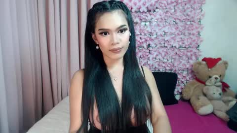 Snapshot of martha_fox chatting on 03/12/25, 10:16 DONT FORGET TO FOLLOW ME AND GIVE ME A THUMBS UP GUYS- martha online show from 03/12/25, 10:16