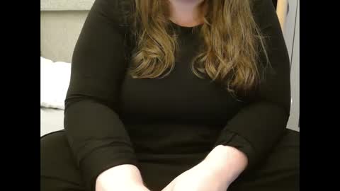 Snapshot of marthabriest chatting on 01/16/25, 08:33 Martha online show from 01/16/25, 08:33