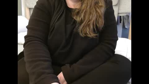 Snapshot of marthabriest chatting on 01/22/25, 09:02 Martha online show from 01/22/25, 09:02