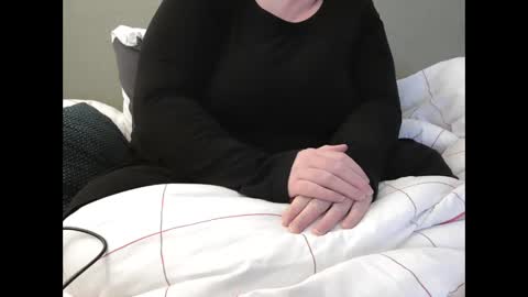 Snapshot of marthabriest chatting on 02/15/25, 10:44 Martha online show from 02/15/25, 10:44