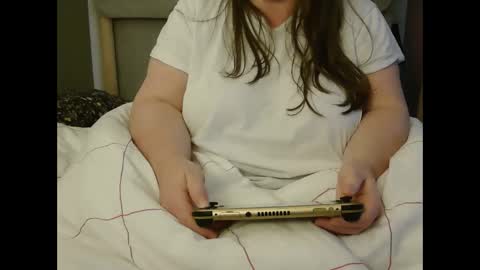 Snapshot of marthabriest chatting on 02/18/25, 07:10 Martha online show from 02/18/25, 07:10