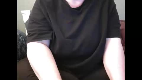 Snapshot of marthabriest chatting on 03/10/25, 02:48 Martha online show from 03/10/25, 02:48