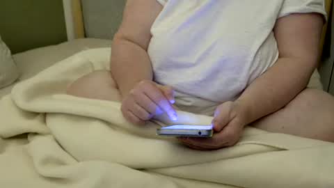 Snapshot of marthabriest chatting on 09/29/25, 03:22 Martha online show from 09/29/25, 03:22