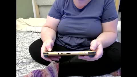 Snapshot of marthabriest chatting on 10/29/25, 06:59 Martha online show from 10/29/25, 06:59