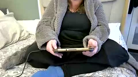 Snapshot of marthabriest chatting on 10/30/25, 08:49 Martha online show from 10/30/25, 08:49