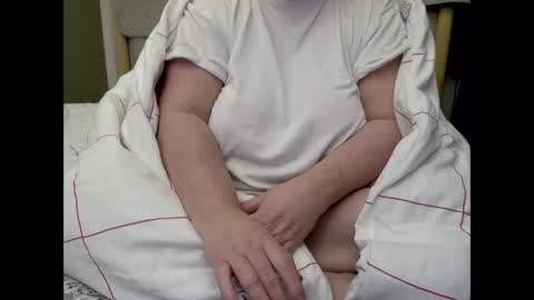 Snapshot of marthabriest chatting on 11/11/25, 03:17 Martha online show from 11/11/25, 03:17