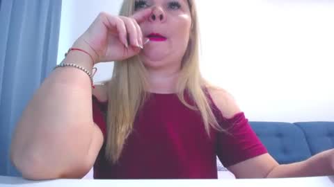 Martha online show from 03/10/25, 05:22