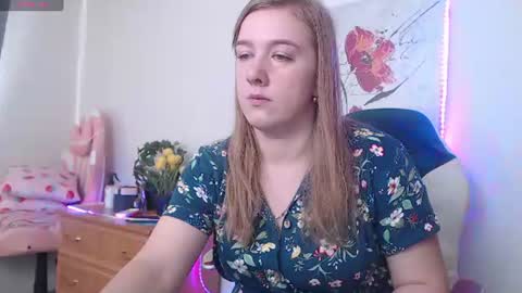 Snapshot of marthasimons chatting on 07/13/26, 04:15 Martha online show from 07/13/26, 04:15
