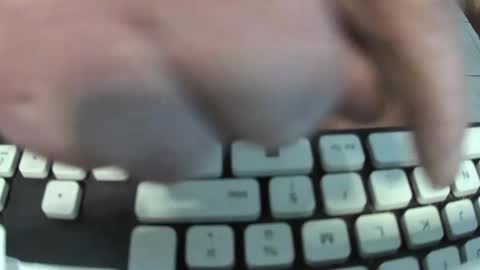 Snapshot of martial04 chatting on 01/06/25, 09:30 martial04 online show from 01/06/25, 09:30