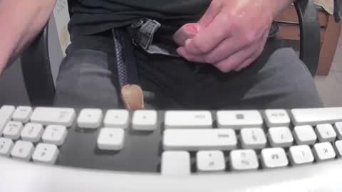 Snapshot of martial04 chatting on 03/08/25, 09:29 martial04 online show from 03/08/25, 09:29