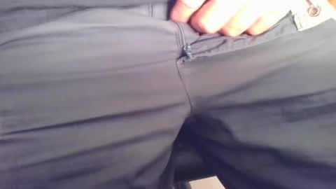 Snapshot of martial04 chatting on 09/17/25, 12:18 martial04 online show from 09/17/25, 12:18