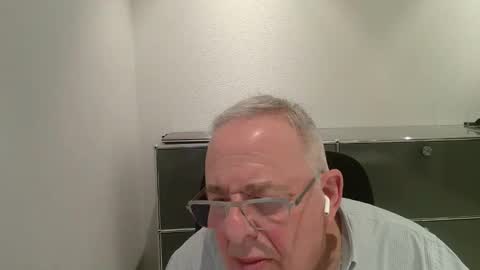 martin_1947 online show from 02/21/26, 09:05