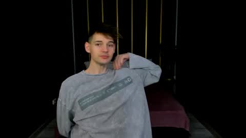 Snapshot of martin_perry chatting on 04/06/26, 11:00 Martin online show from 04/06/26, 11:00