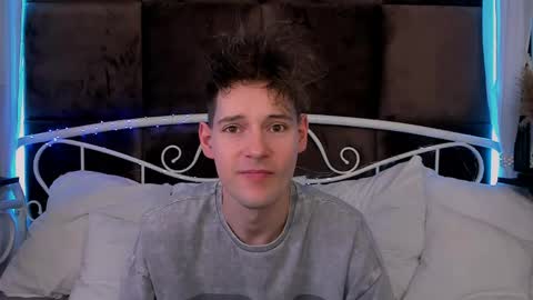 Snapshot of martin_perry chatting on 04/17/26, 05:38 Martin online show from 04/17/26, 05:38