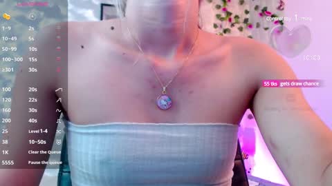 Martina online show from 12/23/24, 11:28