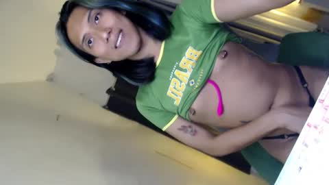 Snapshot of martina_012 chatting on 02/11/25, 02:24 MARTINA online show from 02/11/25, 02:24