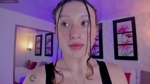 mari online show from 11/13/25, 12:04