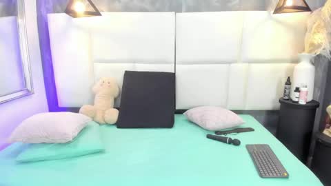 Snapshot of martina_armos chatting on 04/19/26, 01:10 Martina online show from 04/19/26, 01:10