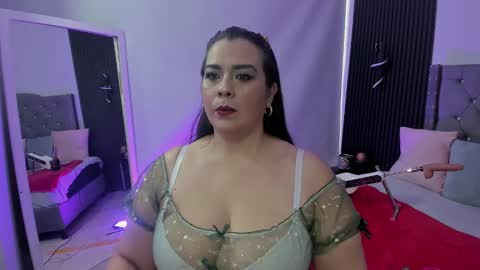   MARTINA   online show from 11/22/25, 12:15