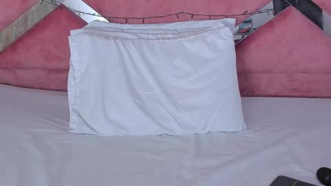 Snapshot of martina_jackson_ chatting on 03/06/25, 08:08 Laura online show from 03/06/25, 08:08